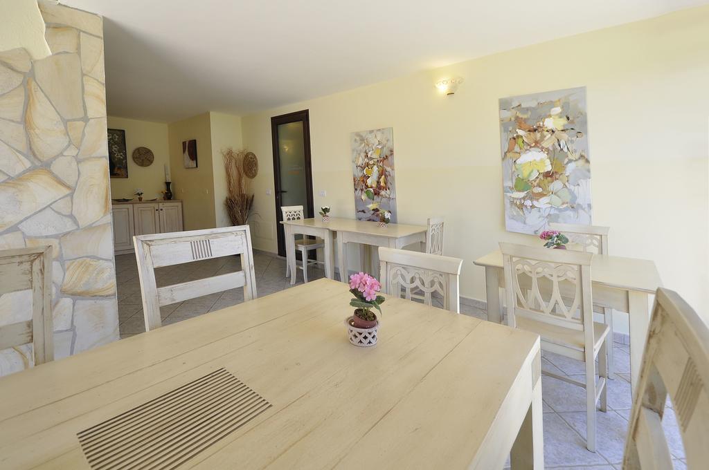 B&B I Graniti Sardi วิลลัสซีมีอุส ภายนอก รูปภาพ