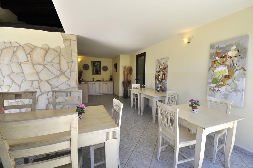 B&B I Graniti Sardi วิลลัสซีมีอุส ภายนอก รูปภาพ