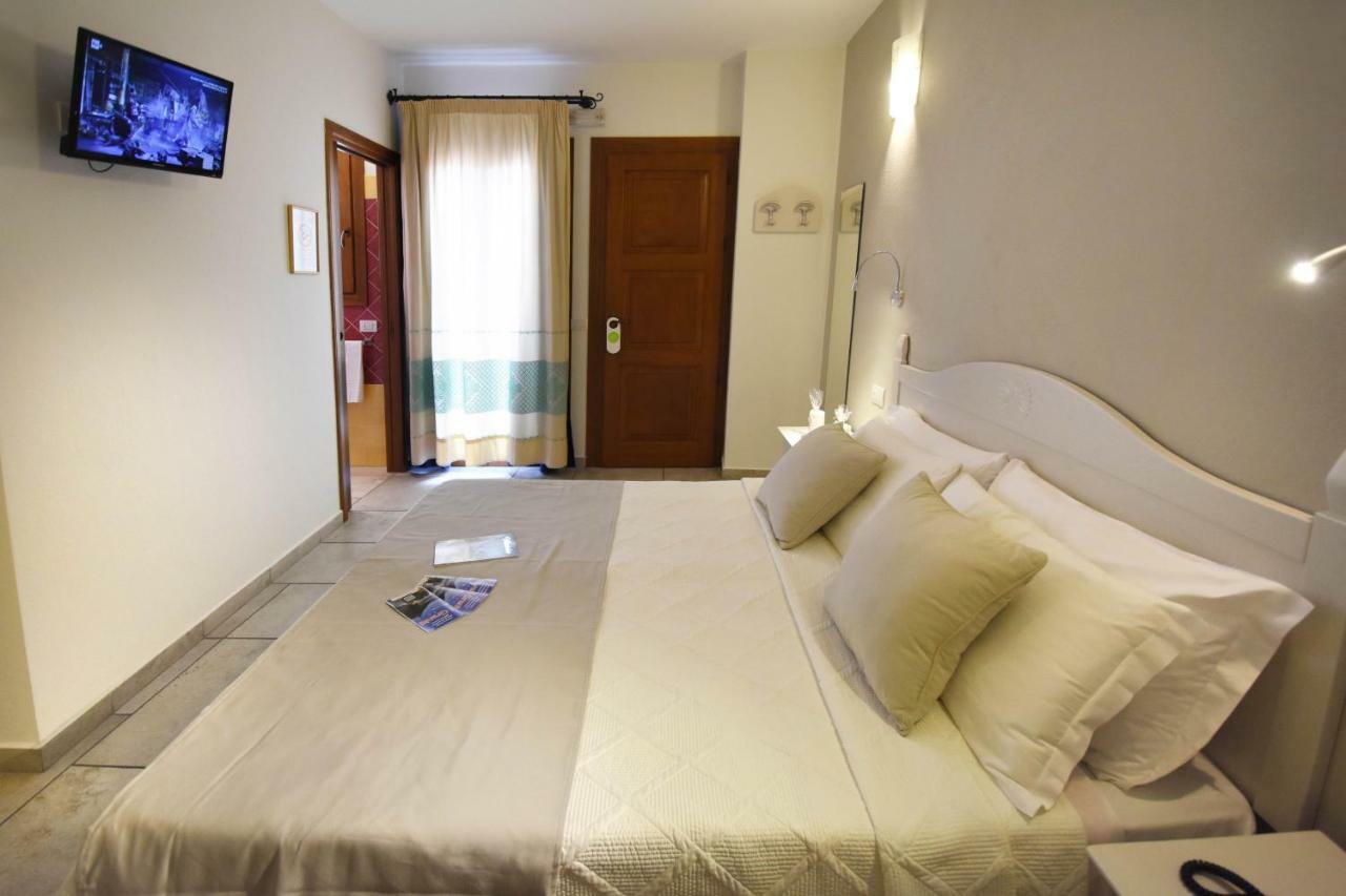 B&B I Graniti Sardi วิลลัสซีมีอุส ภายนอก รูปภาพ